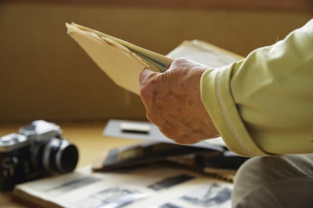 形見分けとは?形見分けをする時期や対象者、マナーについて解説